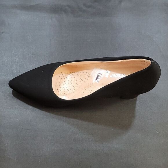 FOREVER BLOCK HEEL POINTED TOE SLIP-ON PUMP - Picture 13 of 14